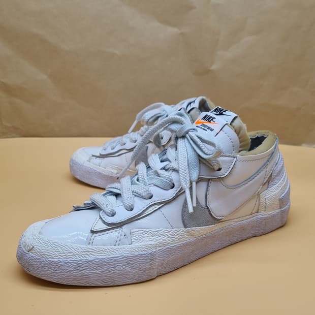 나이키 사카이 블레이저 로우 여성스니커즈235 