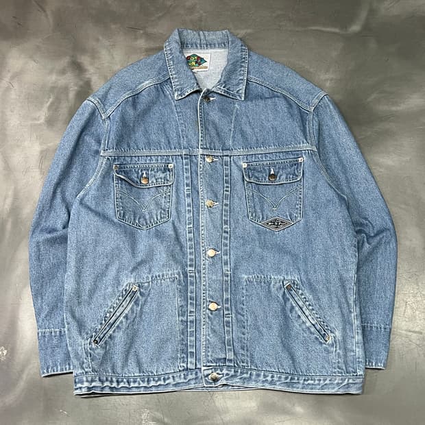  루니튠즈 자수 데님 트러커 자켓 y15632
