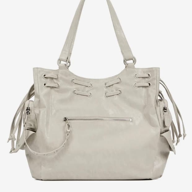 다이닛 NEW STUD STRING BIG BAG IN ASH BEIGE