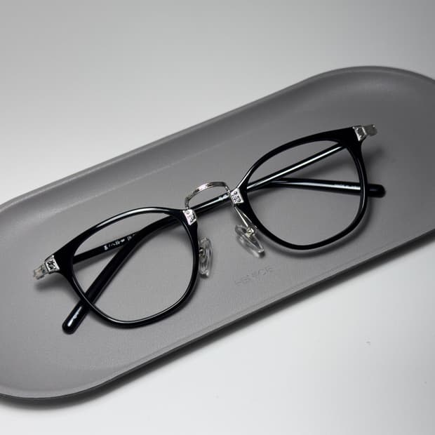 에치젠 진로쿠사쿠 일본 하우스 브랜드 안경테 0026