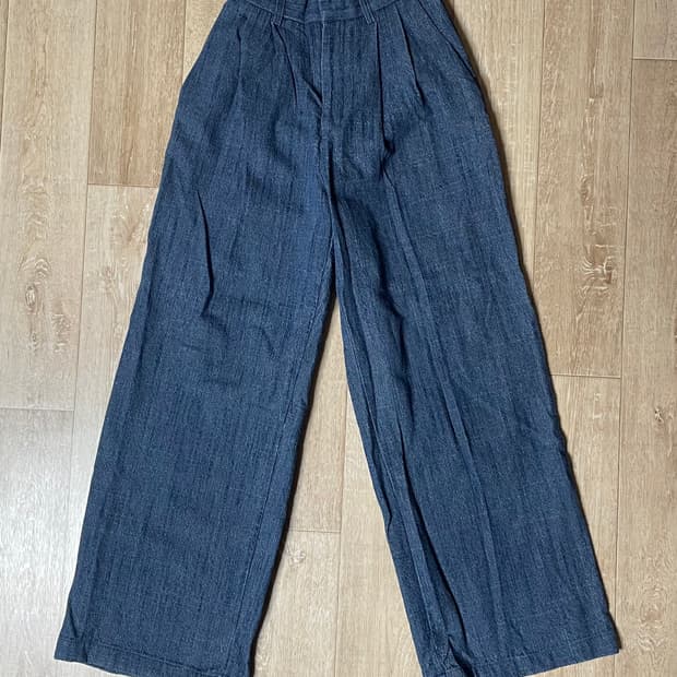 핀턱 데님 팬츠