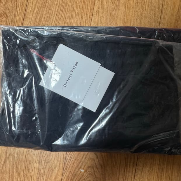 디스트릭트 비젼 Lightweight DWR Track Pant