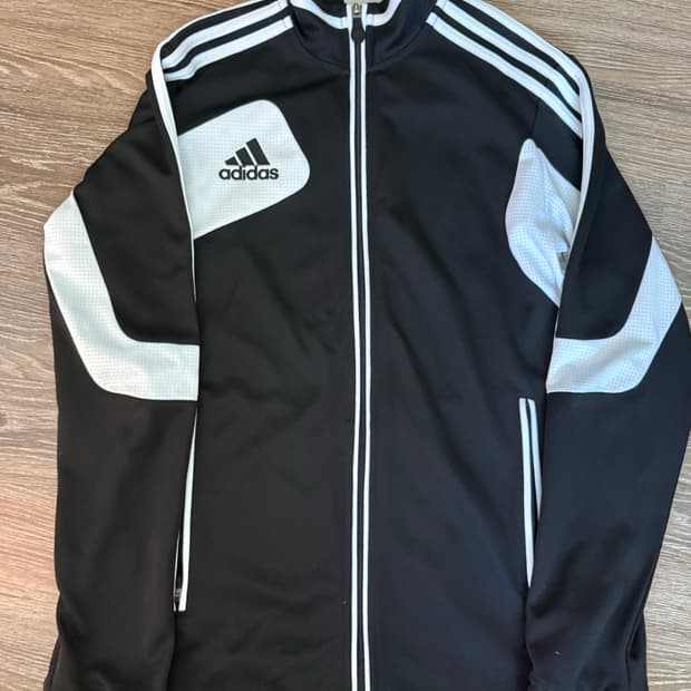 아디다스 블랙 화이트 져지