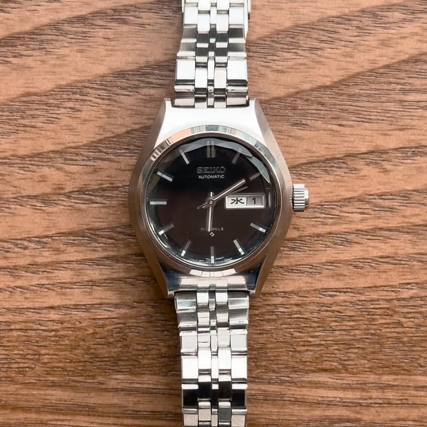세이코 컷글라스 오토매틱 블랙 데이데이트 (21석)