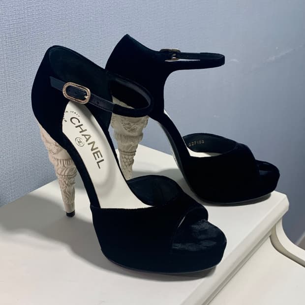 (런웨이 피스) 샤넬 웨딩케이크 메리제인 힐