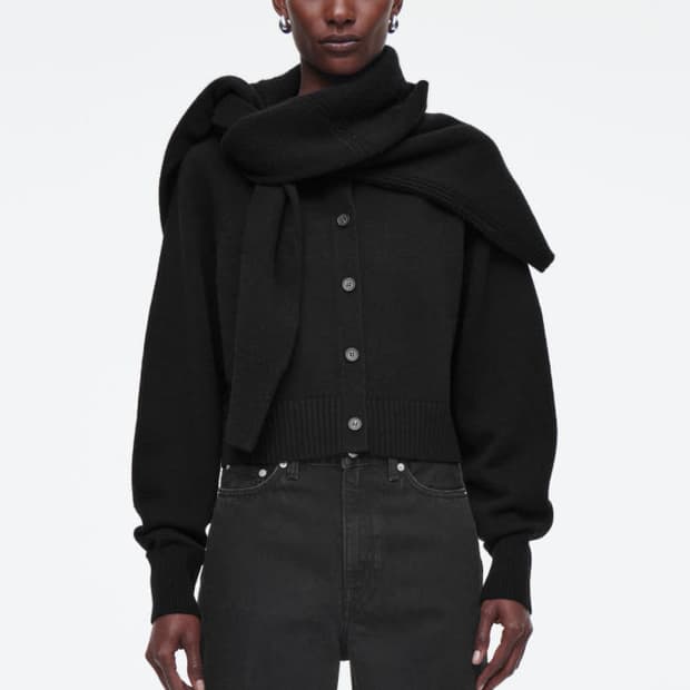 COS 크롭 울 가디건