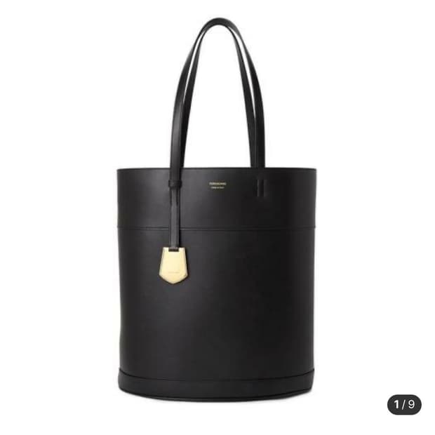 페라가모 숄더백 새상품