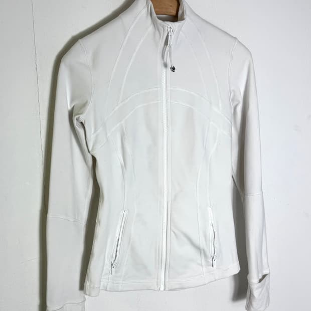 룰루레몬 룰레몬디파인자켓 요가 필라테스 룰루레몬자켓 