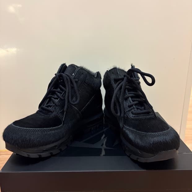 (270) 나이키 고아돔 블랙 송치