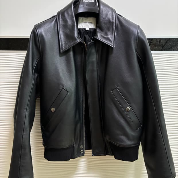 토니웩 24fw 레더 자켓M