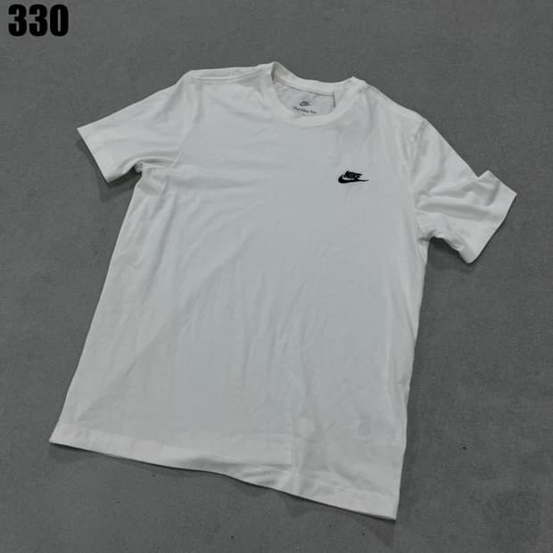 나이키 흰색 반팔티