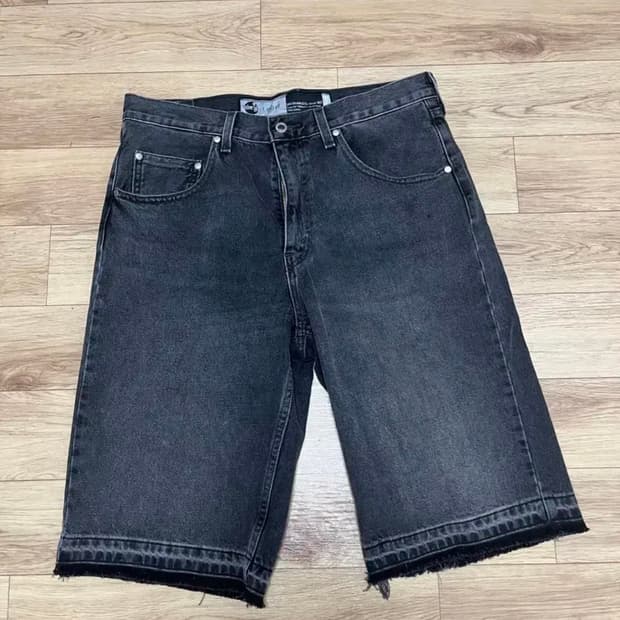 리바이스 실버탭 루즈 쇼츠 32