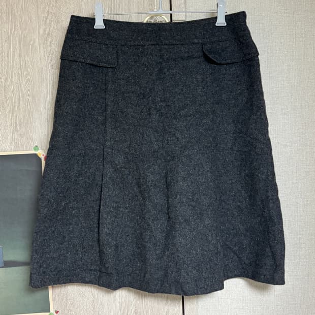 요조 빈티지 다크그레이 핀턱 미디스커트