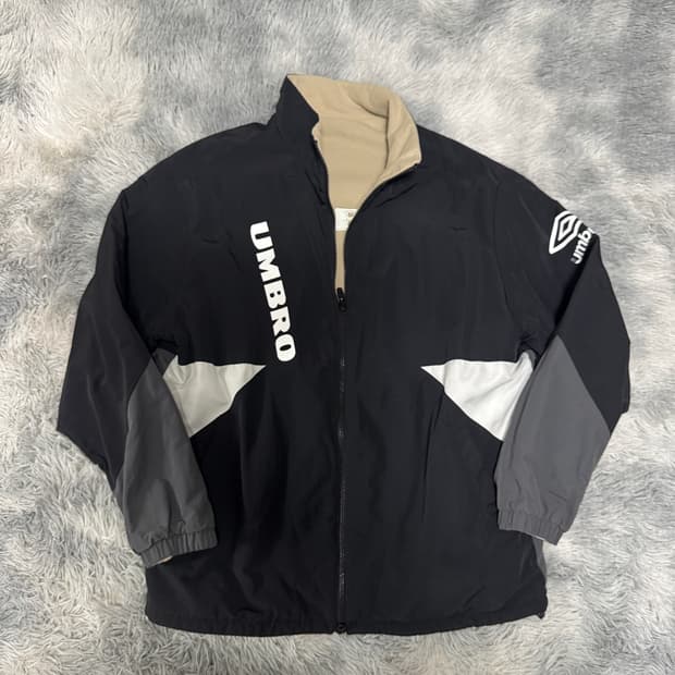 엄브로 컬러블록 리버시블 후리스 집업 L사이즈 