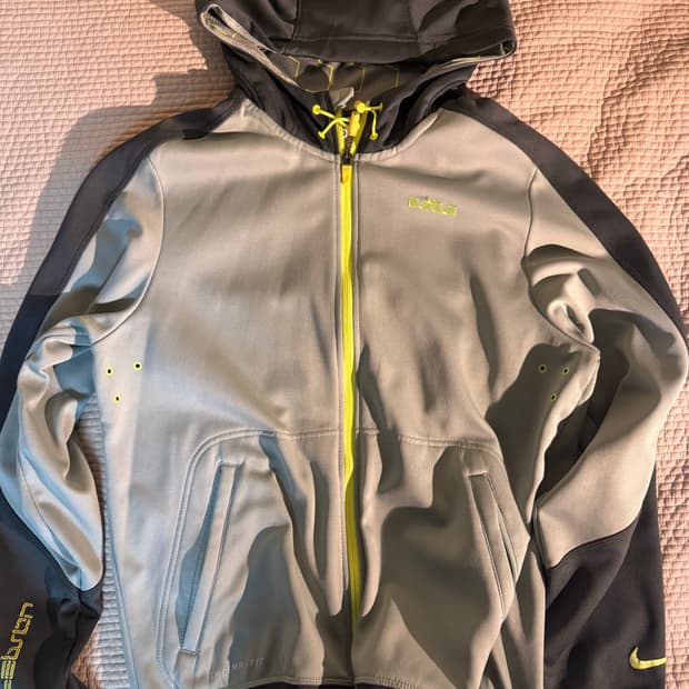 나이키 르브론 후드집업