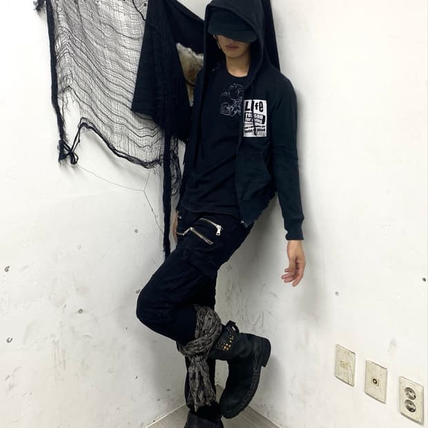 10’s Mood Back Print Slim Fit Hoodie