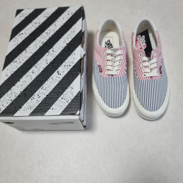 반스 볼트 검/빨 스트라이프