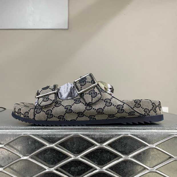 구찌 GG 슈프림 슬라이드 9 (gr-4610)