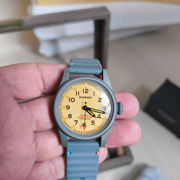 보더리 랜드마스터 옐로우