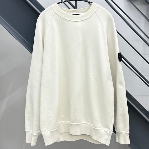 스톤아일랜드 23SS 쉐도우 프로젝트 와펜 맨투맨