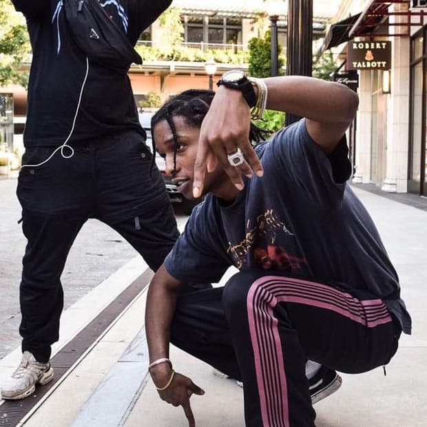 니들스 트랙팬츠 스트레이트핏 22fw