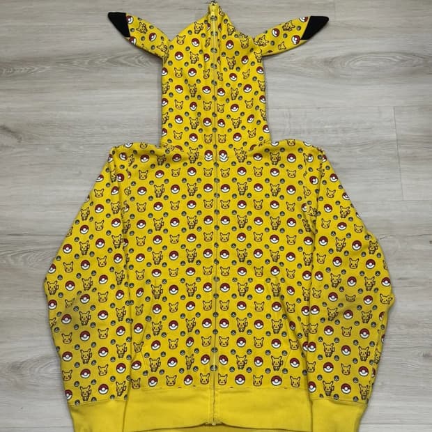 베이프x포켓몬 피카츄 풀 후디 집업 M