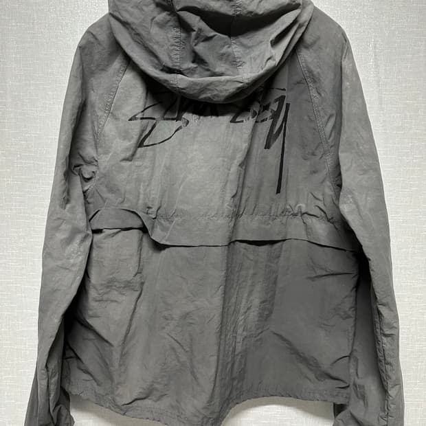 스투시 웨이브 다이 비치쉘 자켓 그레이