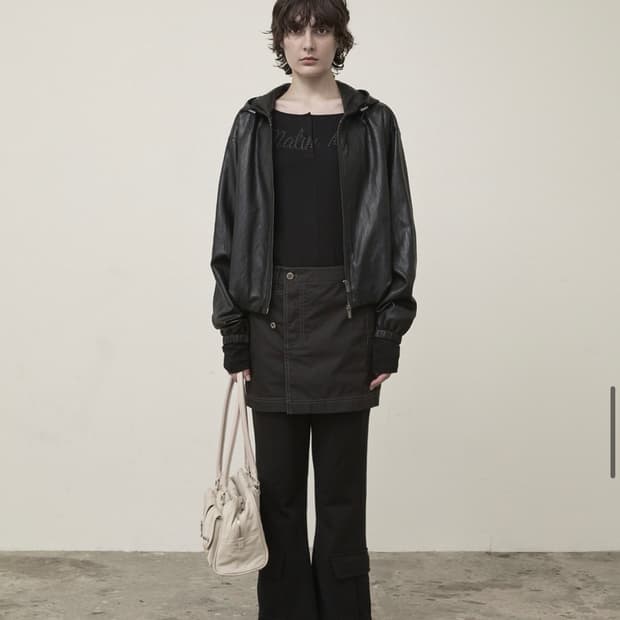 마땡킴 레더 후디 크롭 자켓