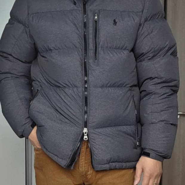 폴로 랄프로렌 푸퍼 다운패딩 (M)
오리털. 모자 탈부착 다운패딩