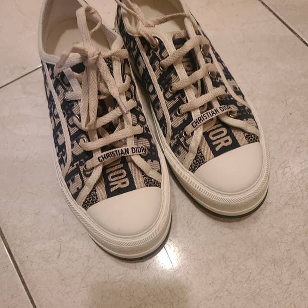 디올스니커즈 37