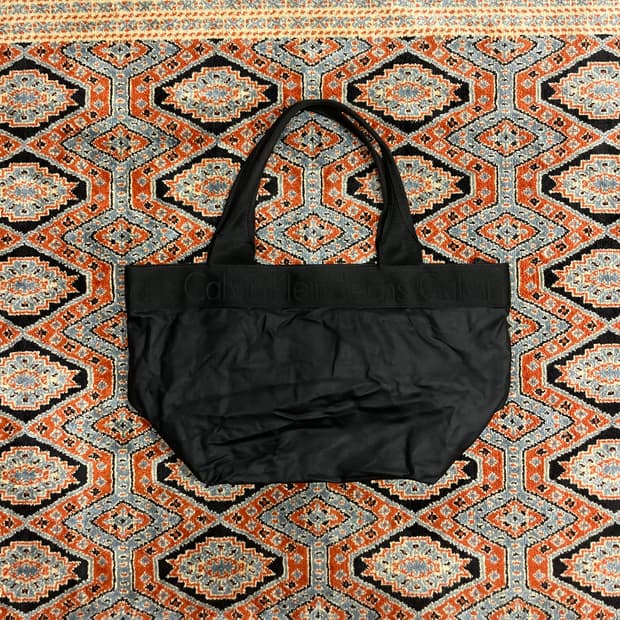 캘빈클라인진스 블랙딥브라운 토트백 