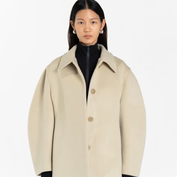 아모멘토 아워글래스 하프코트