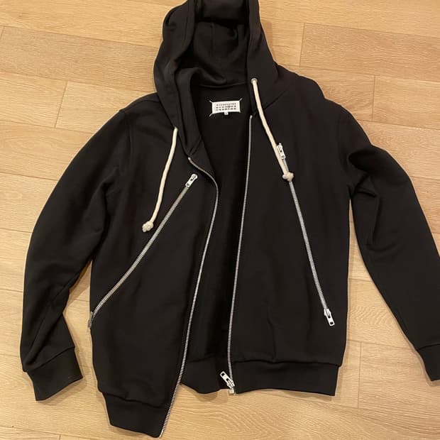 마르지엘라 후드집업