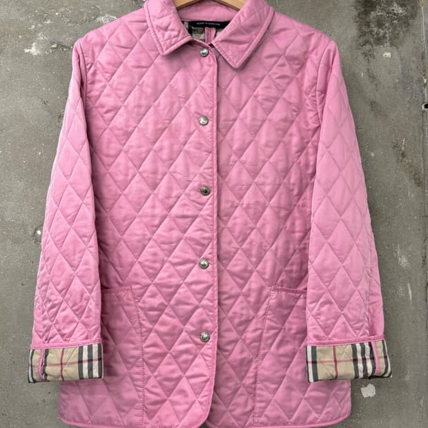 Burberry 버버리 핑크 퀼팅 버튼 자켓