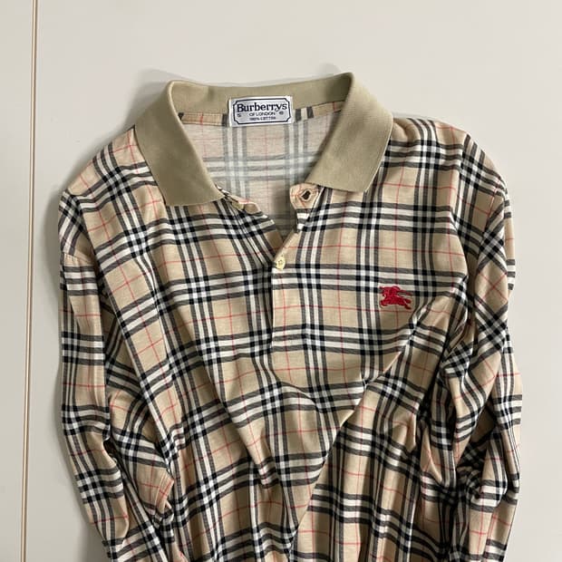 버버리 노바체크 긴팔 티셔츠