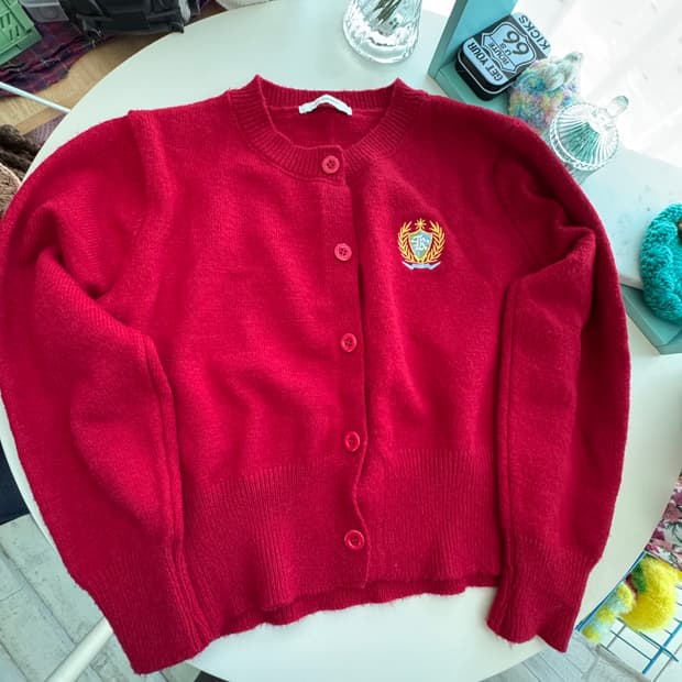 레드 와펜자수 니트 가디건