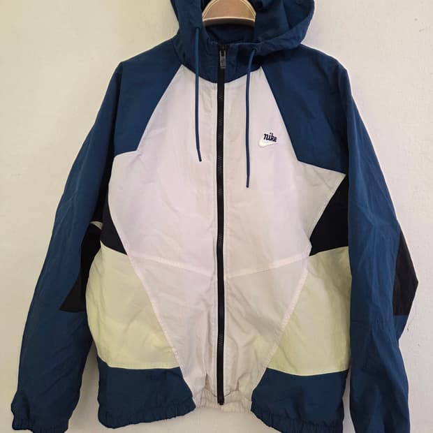 나이키 윈드러너 바람막이 L