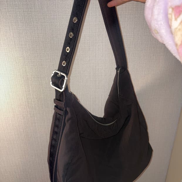 자라 나일론 버킷백