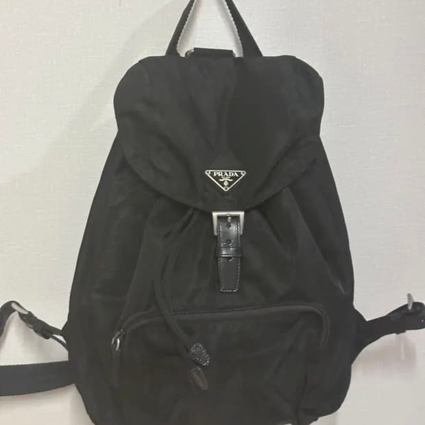 정품 프라다 포코노 나일론 블랙 원포켓 백팩