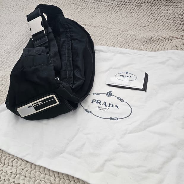 18SS 프라다 018 나일론 패니벡 스몰 블랙