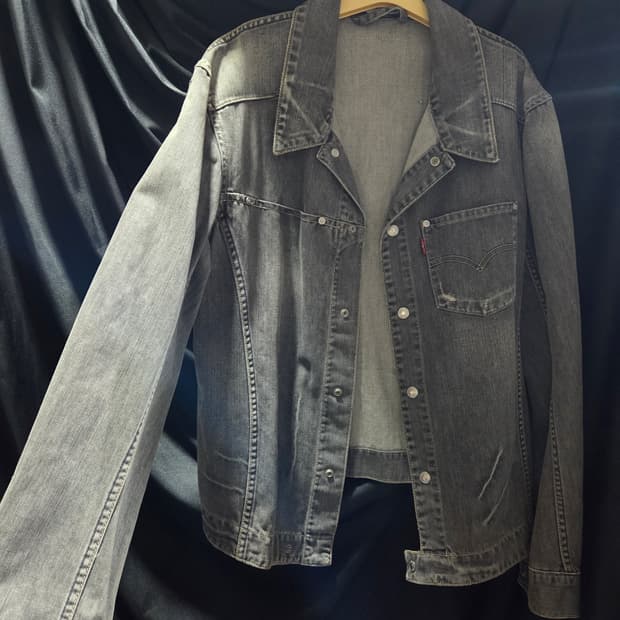 리바이스 엔지니어드 빈티지 흑청 데님 트러커 자켓