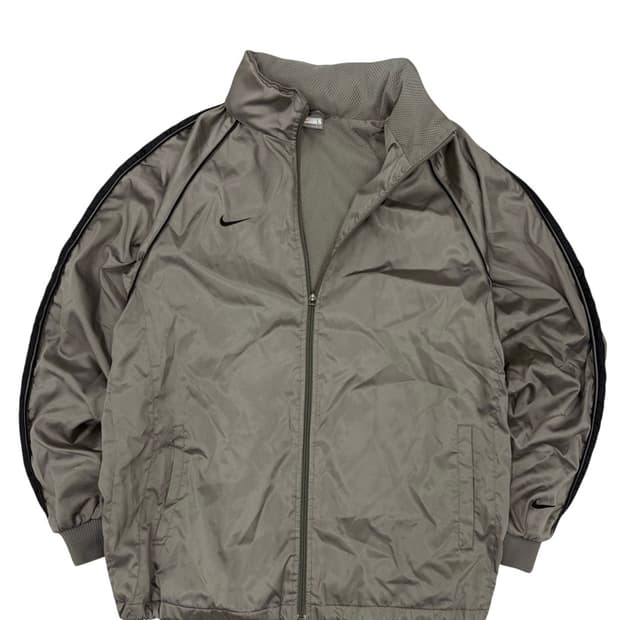 나이키 재팬 올드스쿨 트랙자켓 카키그레이 (L) 