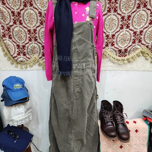 니코엔드 코듀로이 멜빵치마
​
