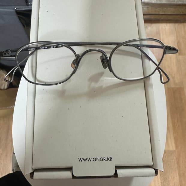 진저아이웨어 티타늄팝니다