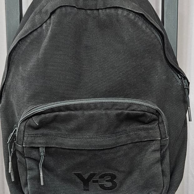 [정품] Y-3 요지야마모토 자수 클래식 백팩 블랙