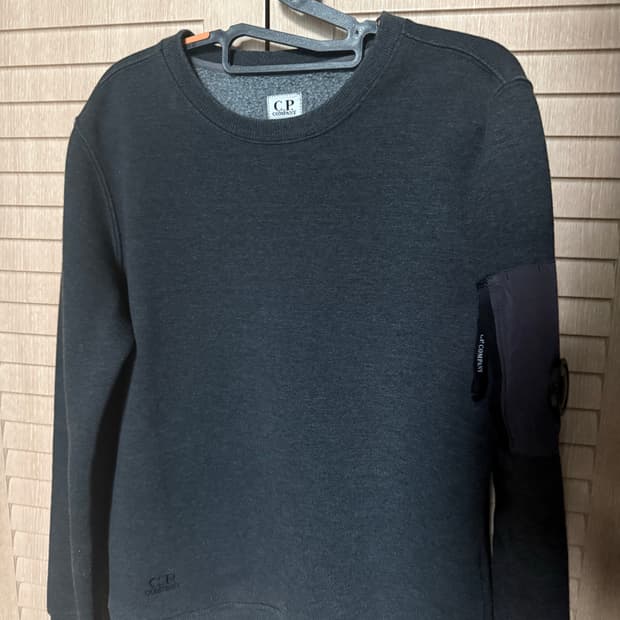 Cp컴퍼니 맨투맨