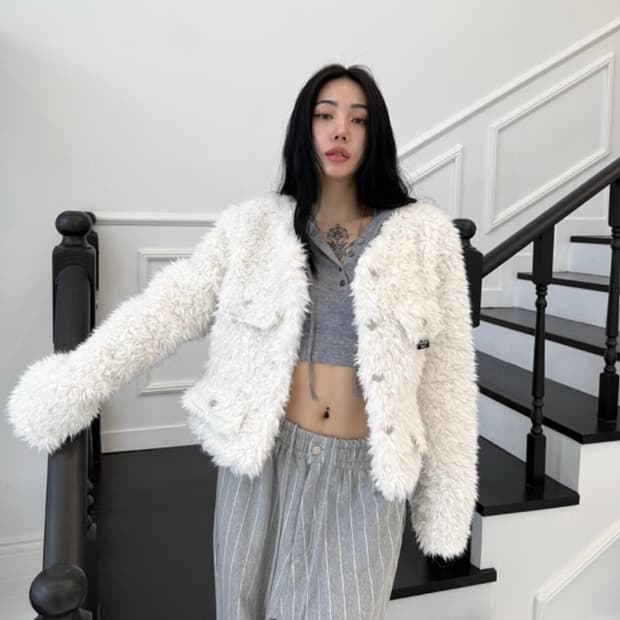 더미스테리어스호텔 POODLE JACKET