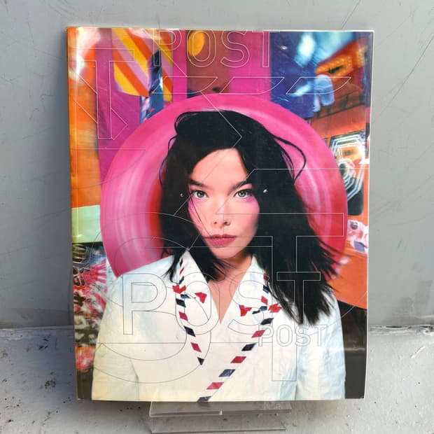 Björk Post Book (1995) 비요크
