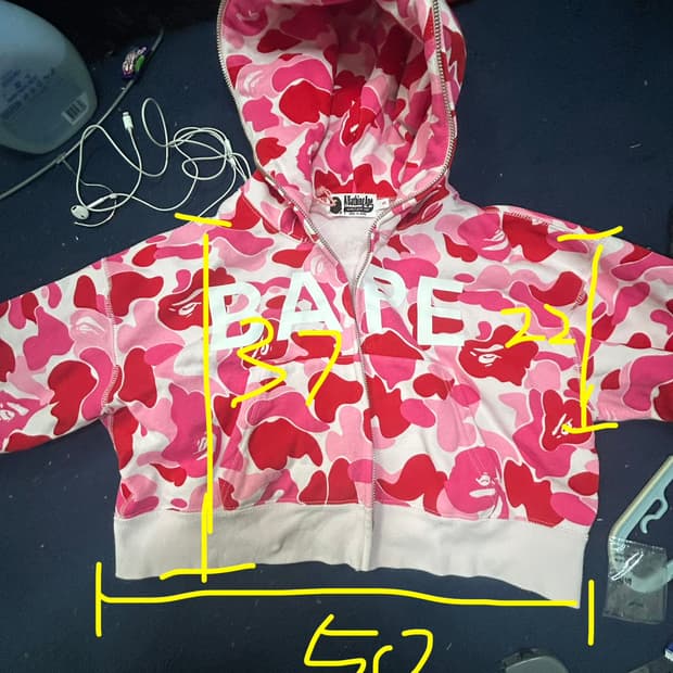 베이프 ABC카모 핑크 크롭 후드집업 희귀매물