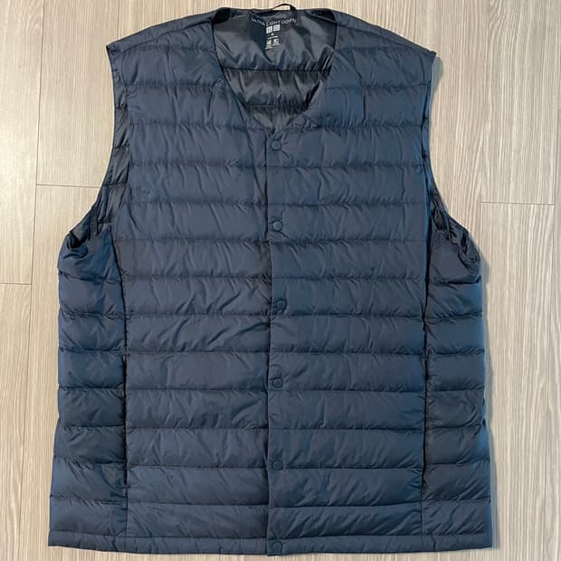 유니클로 경량 덕다운 베스트(XL)_미사용 신품